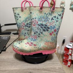 Size 1 Kids - Rain Boots with Flowers on them