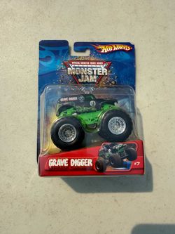 Hot Wheels Monster Jam Grave Digger #7 New Sealed Mattel Monster Truck