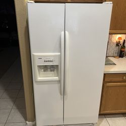 Kenmore Refrigerator 