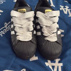 Adidas Superstars Size 6