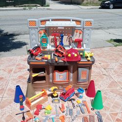 Kids Workbench Include Toys