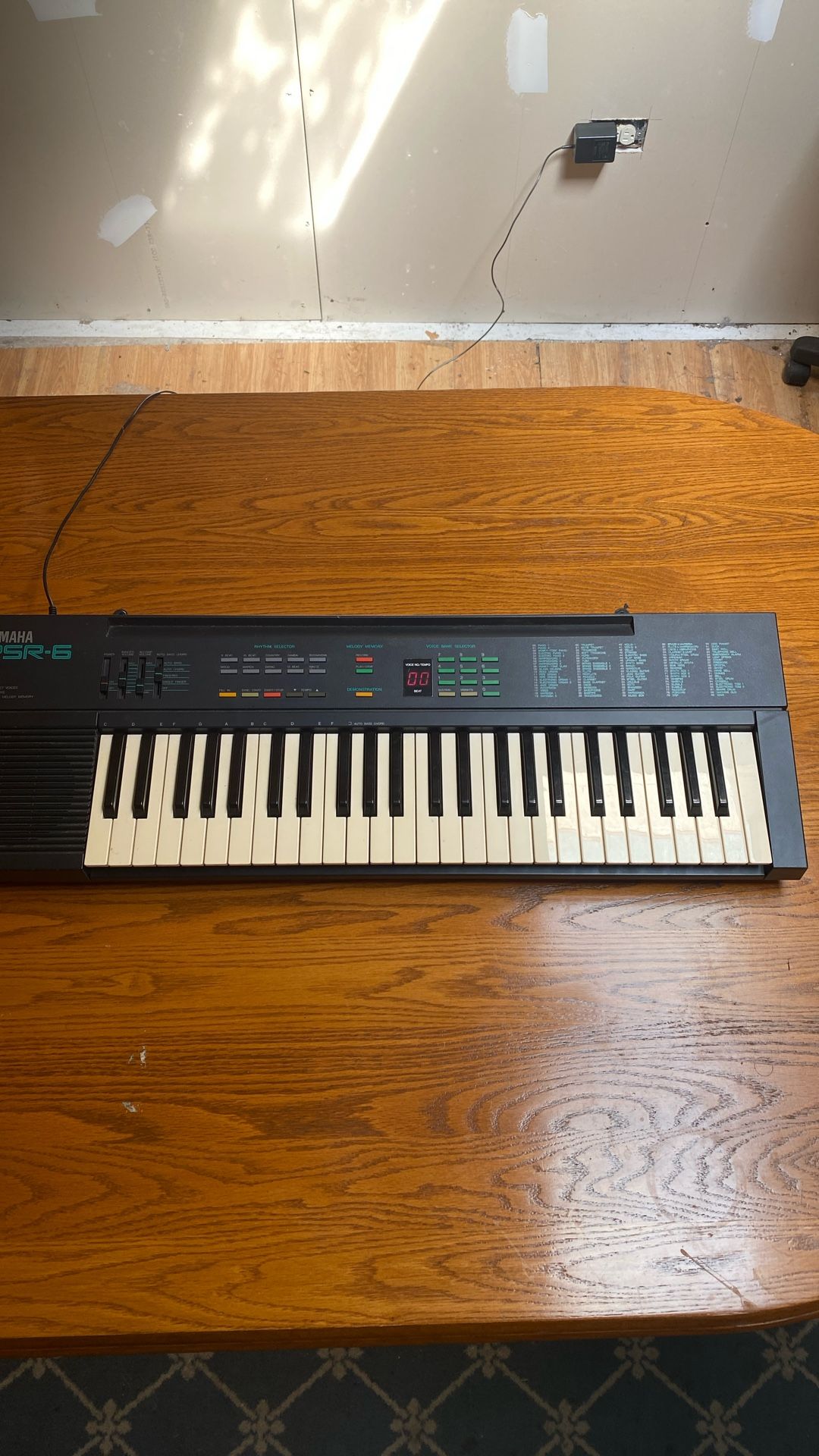 Yamaha PSR-6 Keyboard – Vintage, Fully Functional – $75 OBO