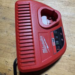 M12 Milwaukee Battery Charger 