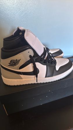 Nike/ Jordans