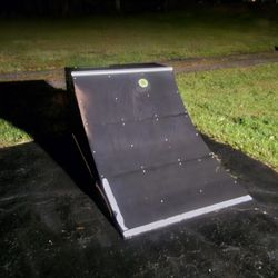 Skateboard Ramp