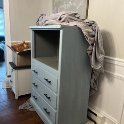 Coffee Bar/Bookshelf/Dresser