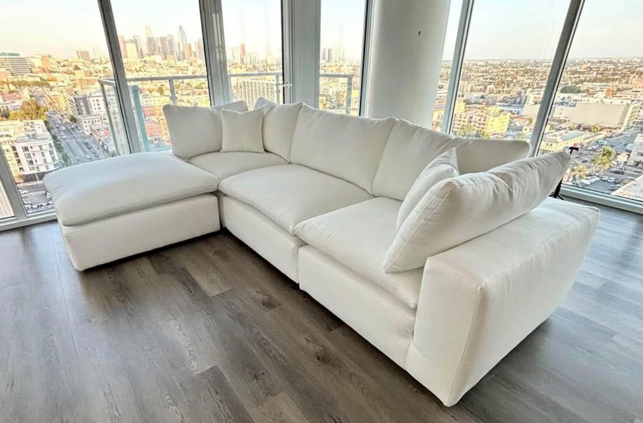New Sectional In Box 📦 Finance Available No Credit Needed