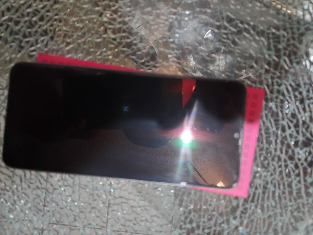 Cel Solo Para Lacompania , Metro