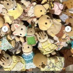 ISO Calico Critter Sylvanian Families Animal Figure Lots WILL BUY 