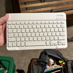 Bluetooth Key Board 