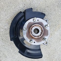 Hyundai Elantra Control Arm And Hub