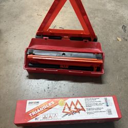 Orion Emergency Triangles – Set of 3, Like New!