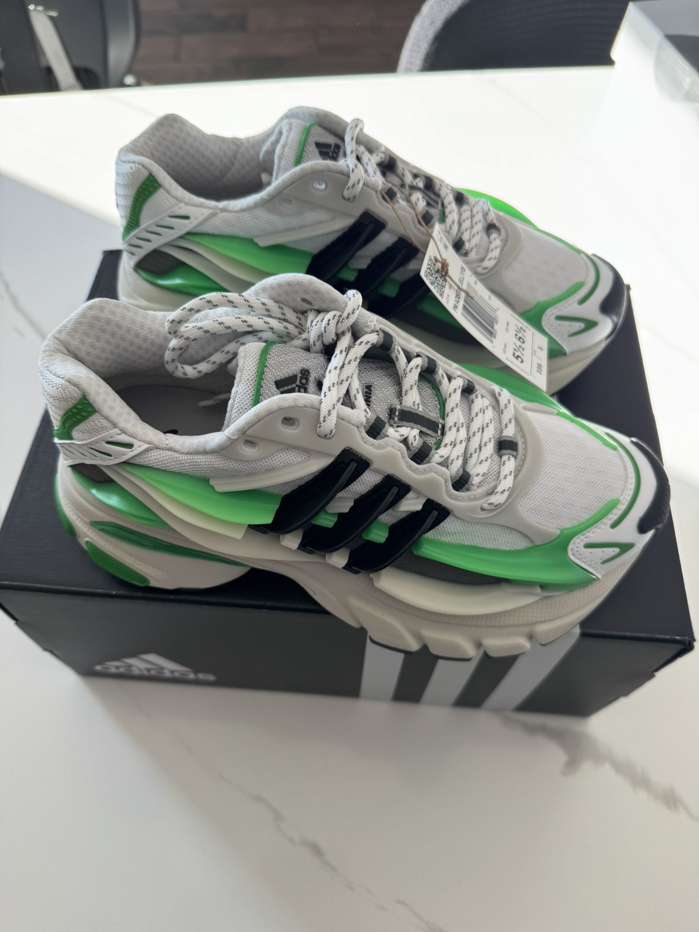 Adidas Adistar Jellyfish Size 5.5 Men 6.5 Women