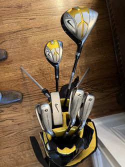 Sprong ontvangen omvang nike junior youth SQ machspeed golf club set yellow/black right handed and  golf bag wheel carriar for Sale in Lumber Bridge, NC - OfferUp