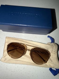 Louis Vuitton woman sunglasses