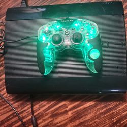 Play Station 3  With Control And One Game Ultimate Rack Pack