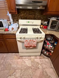 GE Stove