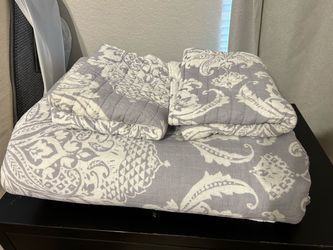 King comforter and two shams