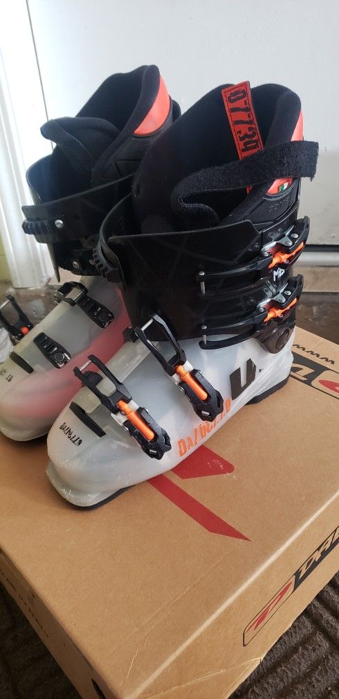 Menace Ski Boots Like New