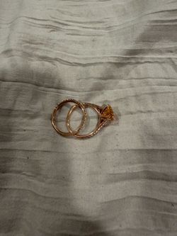 Rose Gold Ring Set with Yellow Stone