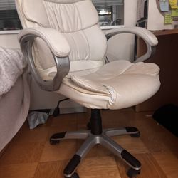 Office Desk Chair (adjustable wheeled)