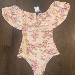 NEW Womans Flower Bodysuit Shirt Size XS By Rue 21 #2