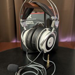 VZR Model One Gaming Headphones With Mic