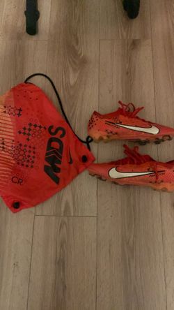 nike mecurial cleats