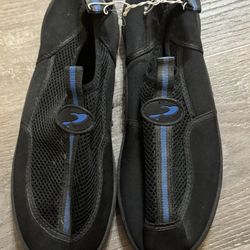 NWT Water Shoes - 7