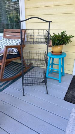 Wire Basket Stand