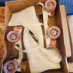 Woman's Chicago Roller Skates
