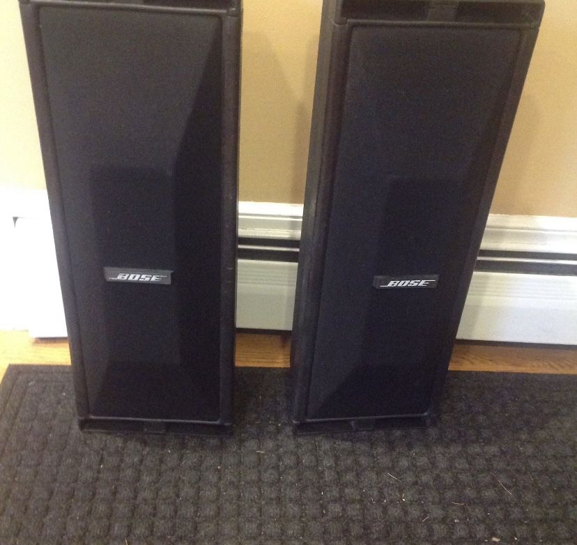 Pair Bose Pro 402 Speakers 