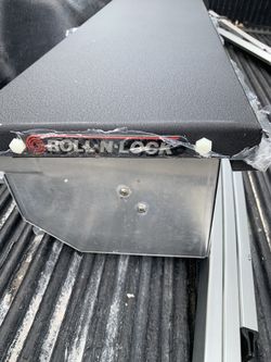 Roll-lock