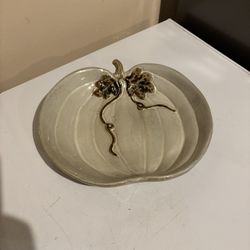Palm Tree Co Cream Brown Earthenware Pumpkin Decorative Serving Dish 10" x 9"