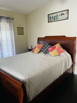 Queen bed