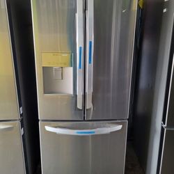 LG French Door Refrigerator 30 Wide IEJ