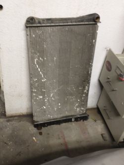 Radiator Off 99 Pontiac Bonneville Works