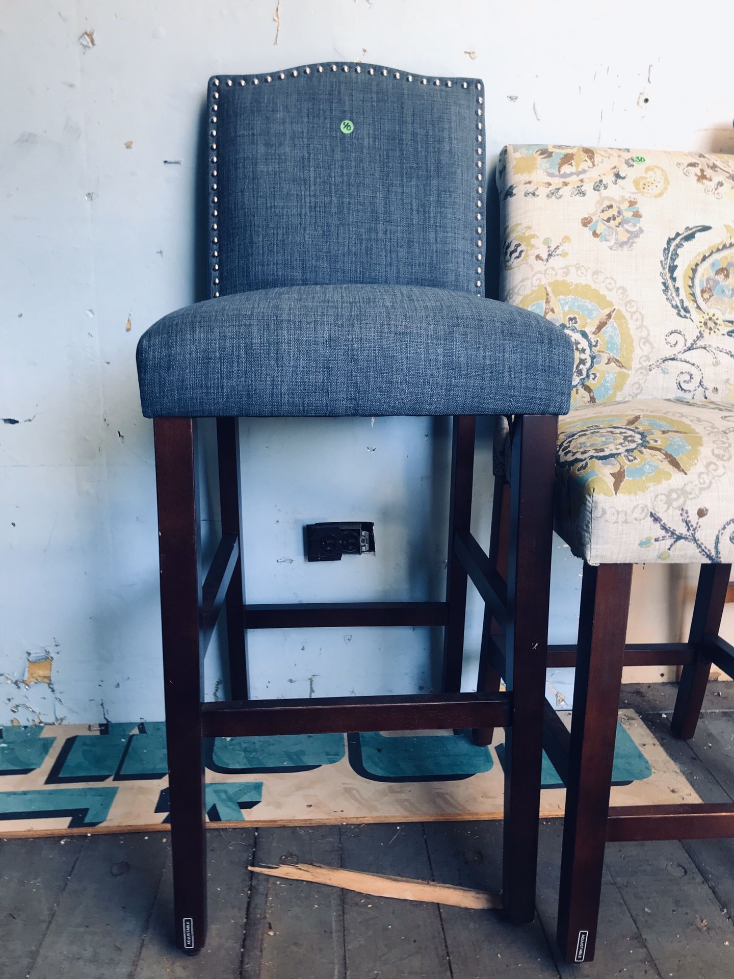 Bar stool