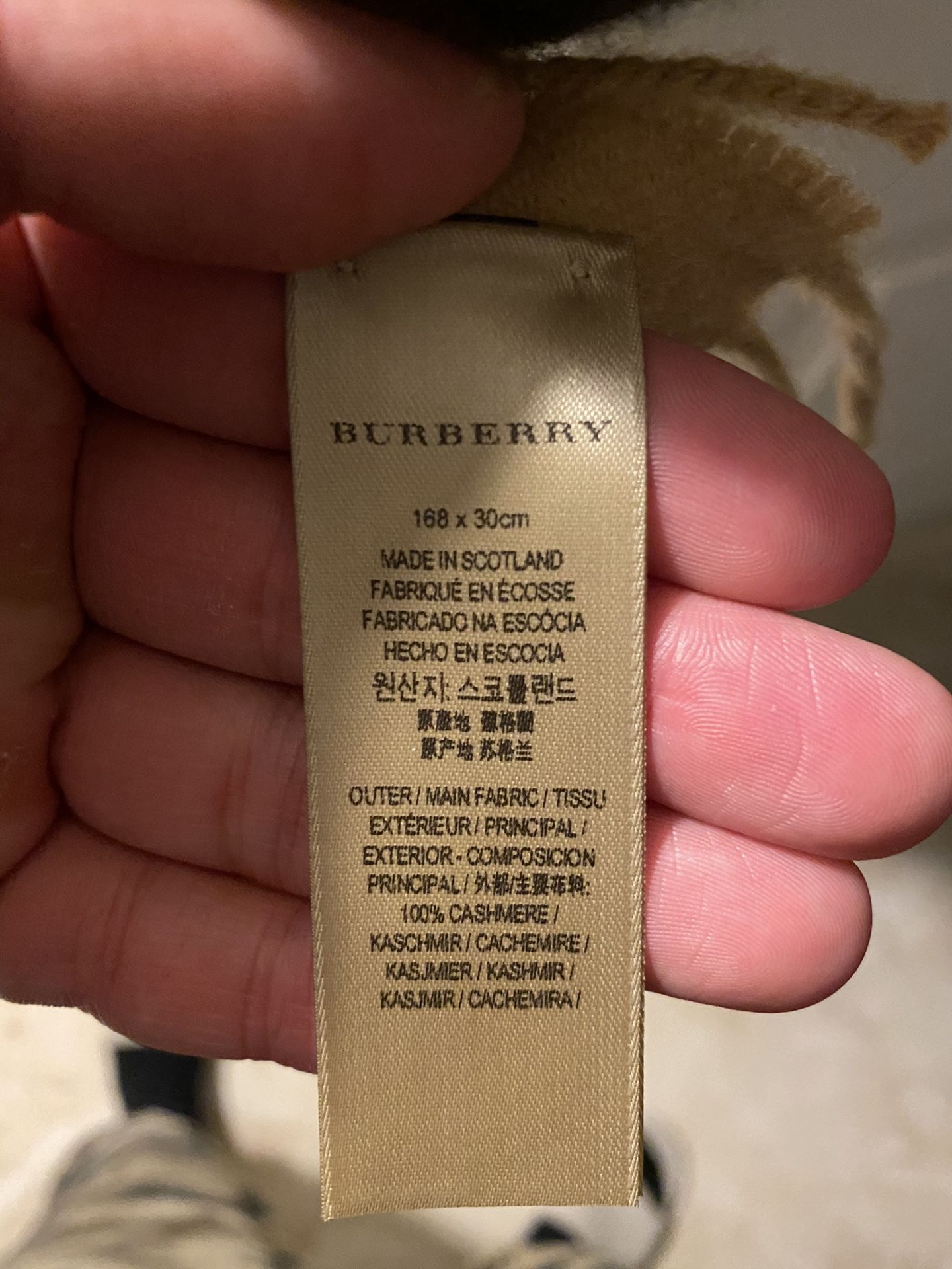 Brand new Burberry scarf SALE ASAP