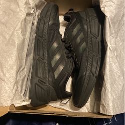 Questar Adidas Size 10