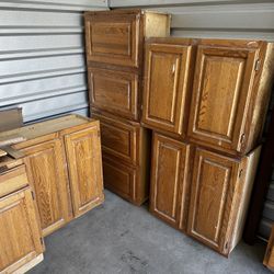 Oak Kitchen Cabinets for Sale – $450 (12 Pieces Total)