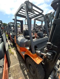 Toyota forklift 5100 lbs 🔥in great condition