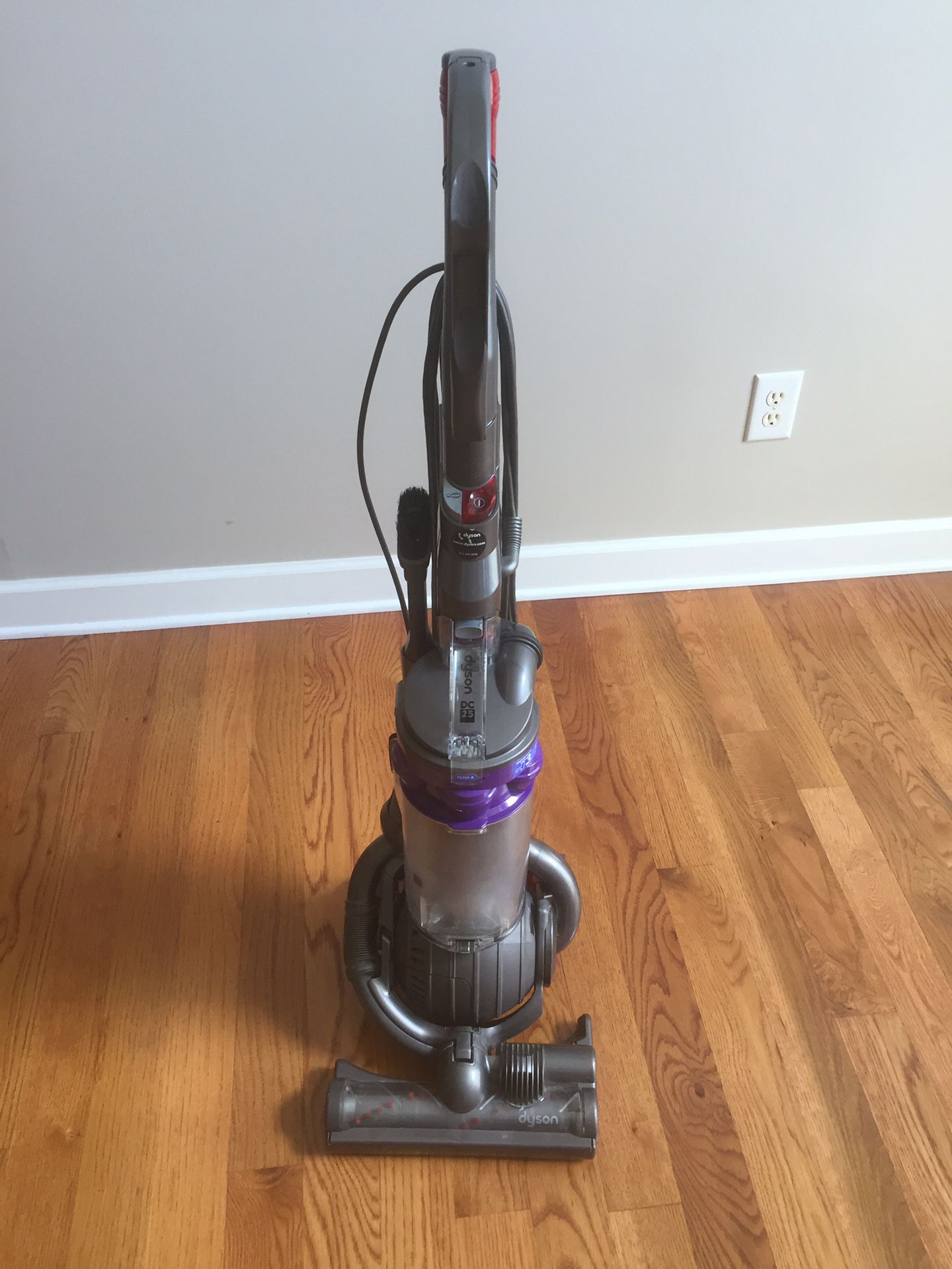 Dyson DC 25 rollerball vacuum with attachments great condition moving must sell can be picked up in Columbia about a mile from the speedway gas stati