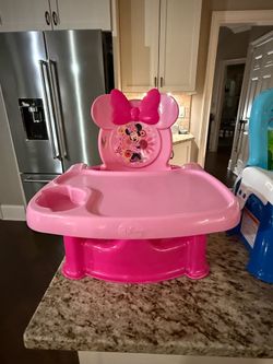 Minnie Mouse Feeding Chair