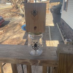 Carpenter bee trap