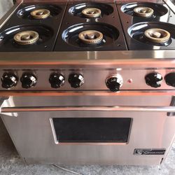 Wolf Gourmet Professional Stove 36”