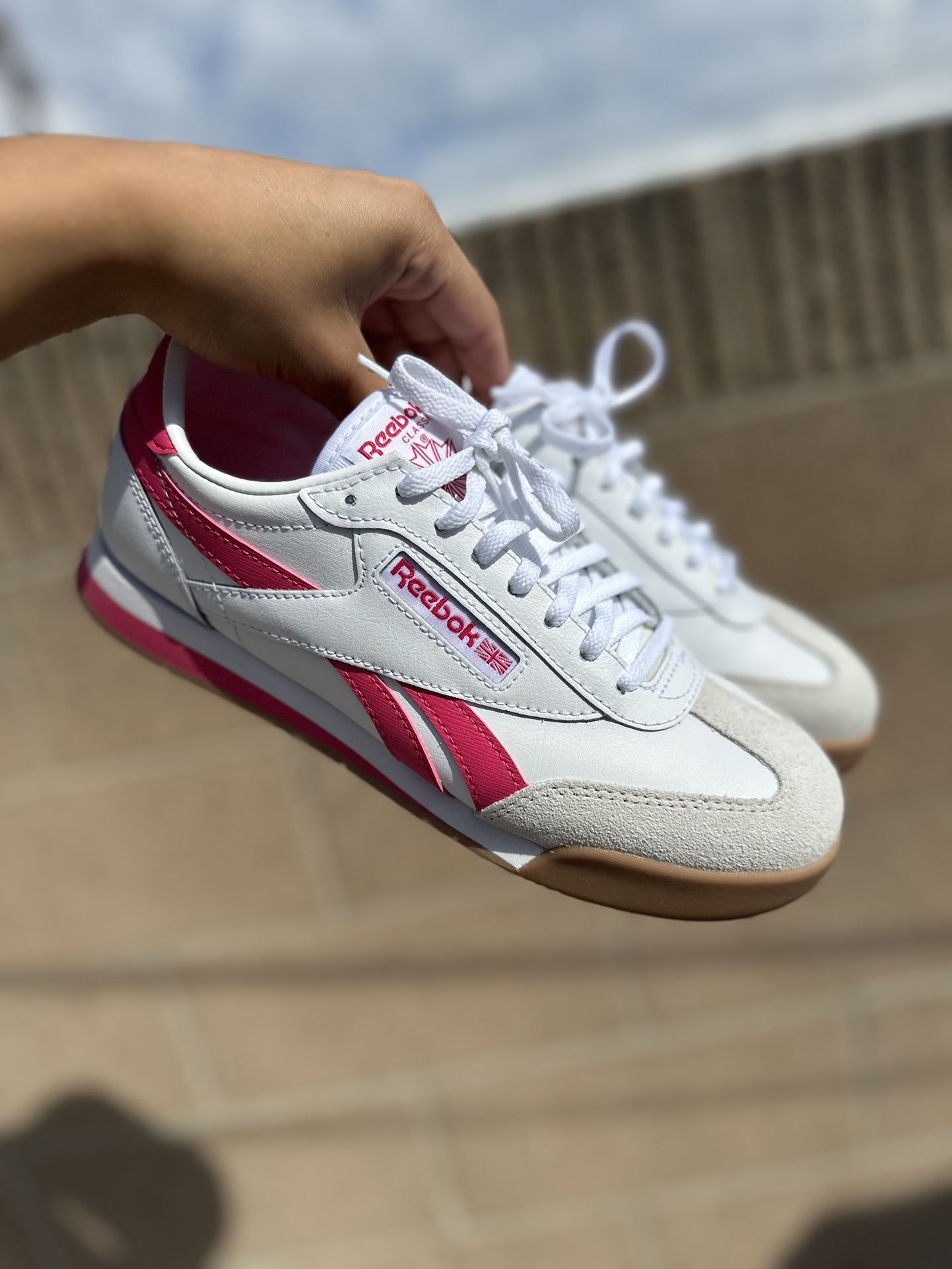 Pink Reebok Shoes