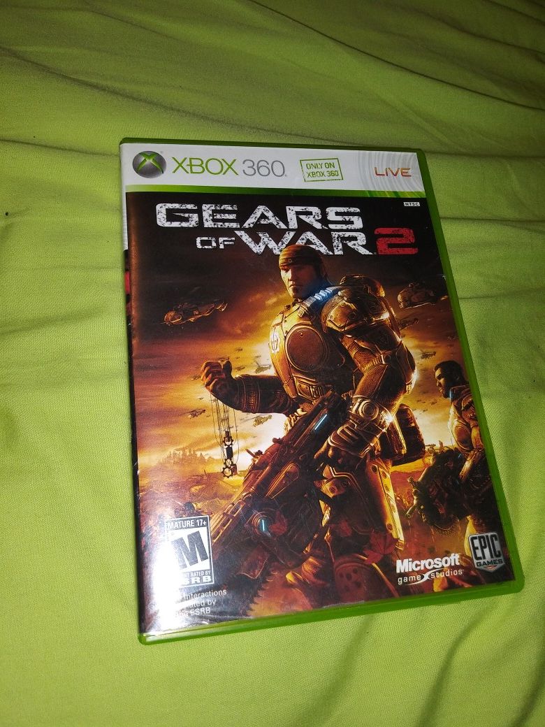 Xbox 360 games Gears of War 2/ Call of Duty Black Ops