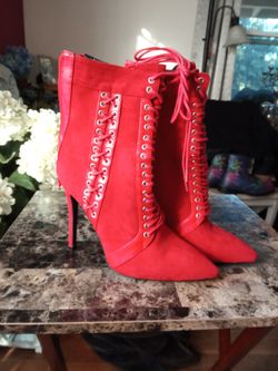 Pretty Little Thing RED suede lace up boots. Size 8.