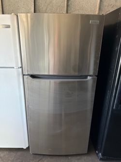 Frigidaire 30’’ Refrigerator top frezzer